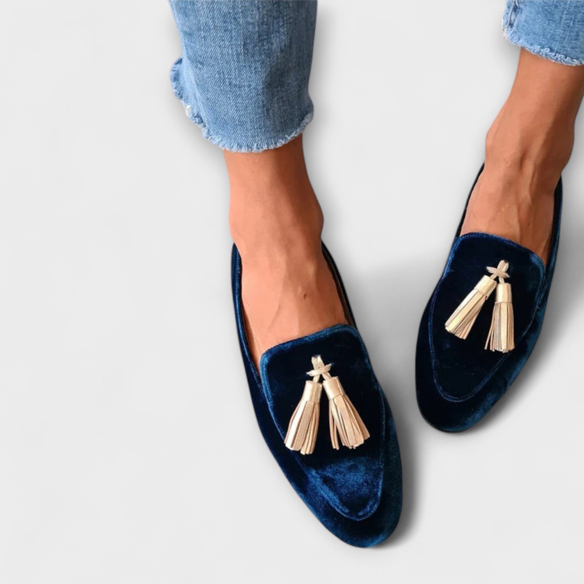 Quinnlyn – Tassel-Adorned Vintage-Style Loafers